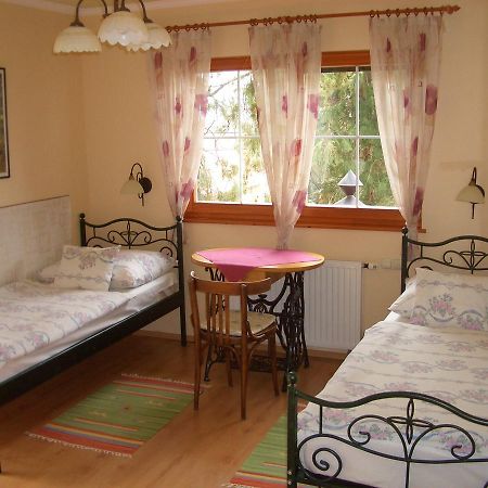 Bundi Vendeghaz Otel Kehidakustány Dış mekan fotoğraf