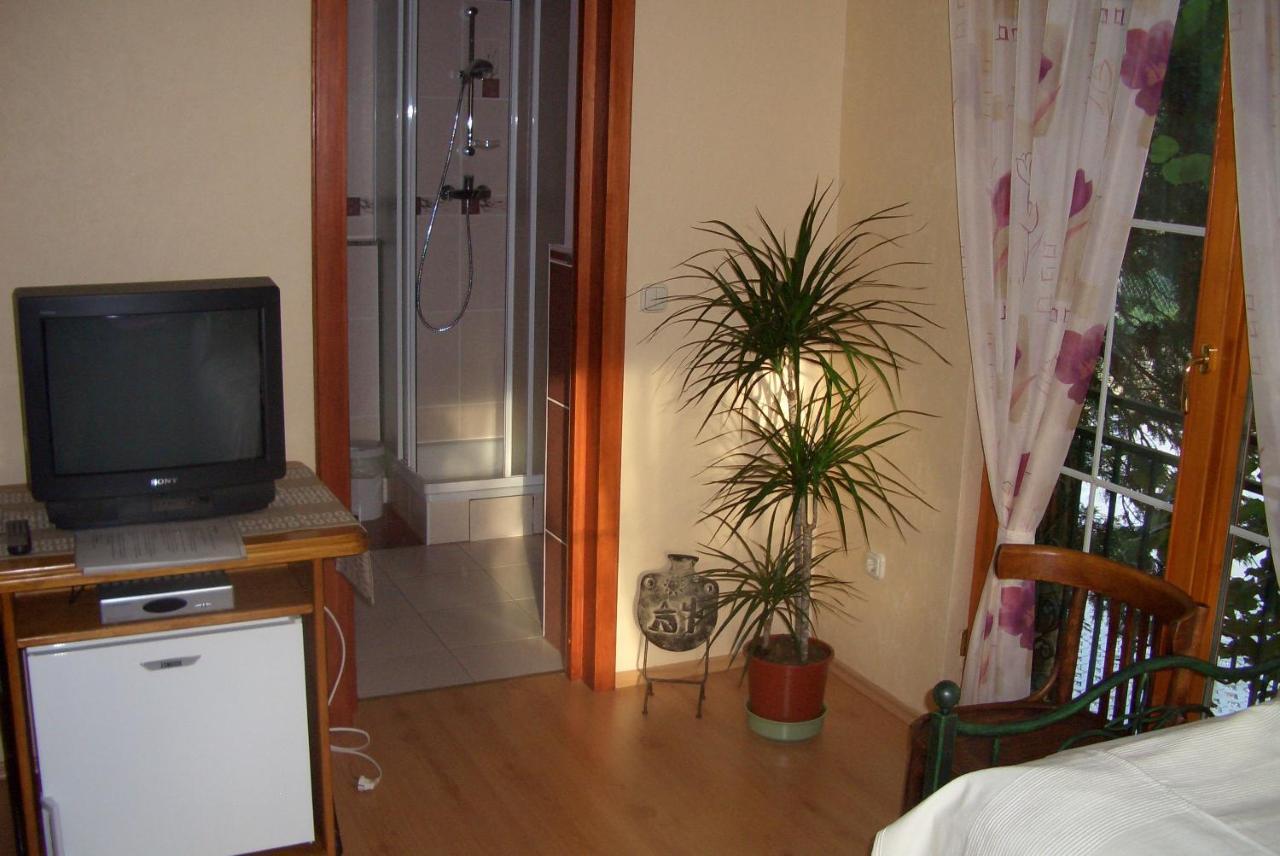 Bundi Vendeghaz Otel Kehidakustány Dış mekan fotoğraf