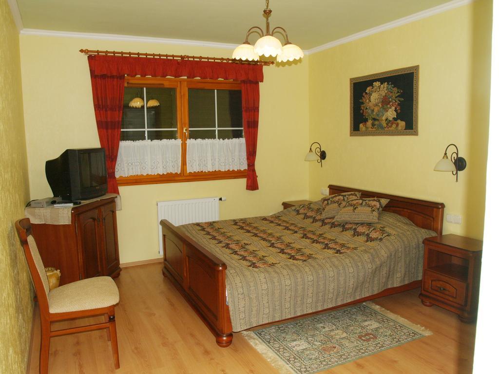 Bundi Vendeghaz Otel Kehidakustány Dış mekan fotoğraf